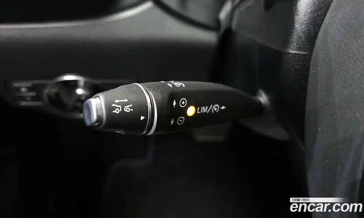 Infiniti Q30 2017 2.0 Автомат в Москве № 335957, фото 20