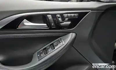Infiniti Q30 2017 2.0 Автомат в Москве № 335957, миниатюра 7