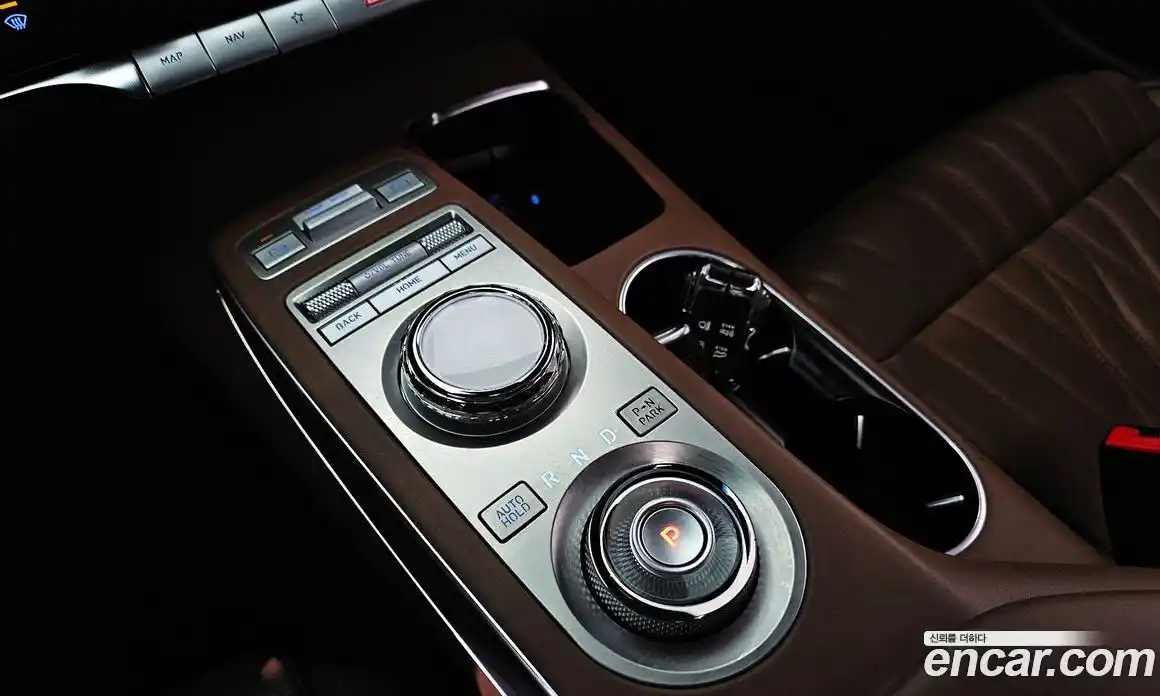 Genesis GV70 2023 2.5 Автомат в Москве № 340214, фото 7