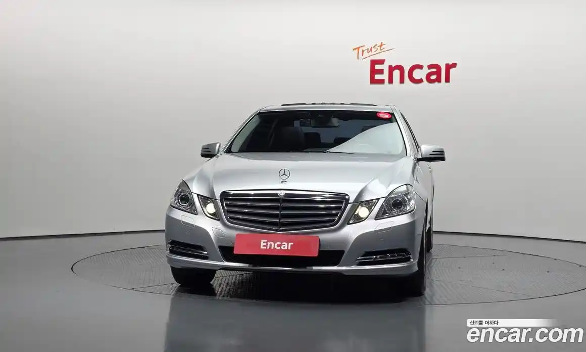 Mercedes-Benz E-Class 2013 1.8 Автомат в Москве № 343008, фото 16