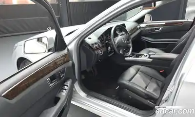 Mercedes-Benz E-Class 2013 1.8 Автомат в Москве № 343008, миниатюра 7