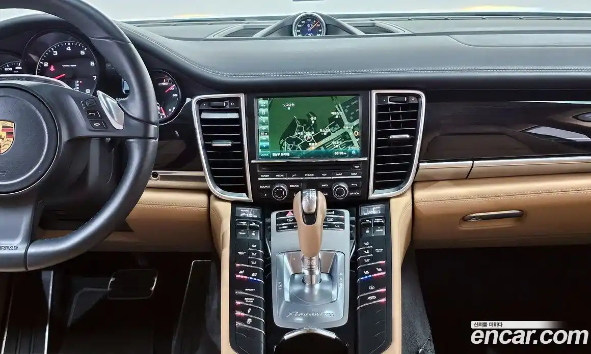 Porsche Panamera 2016 3.6 Автомат в Москве № 344729, фото 18