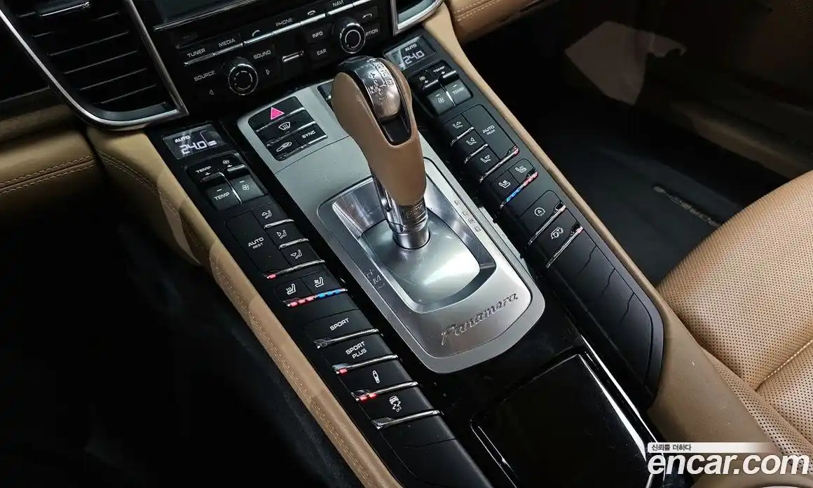 Porsche Panamera 2016 3.6 Автомат в Москве № 344729, фото 9