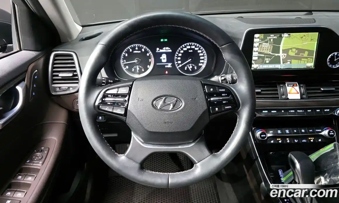 Hyundai Grandeur 2018 2.4 Автомат в Москве № 3469, фото 20