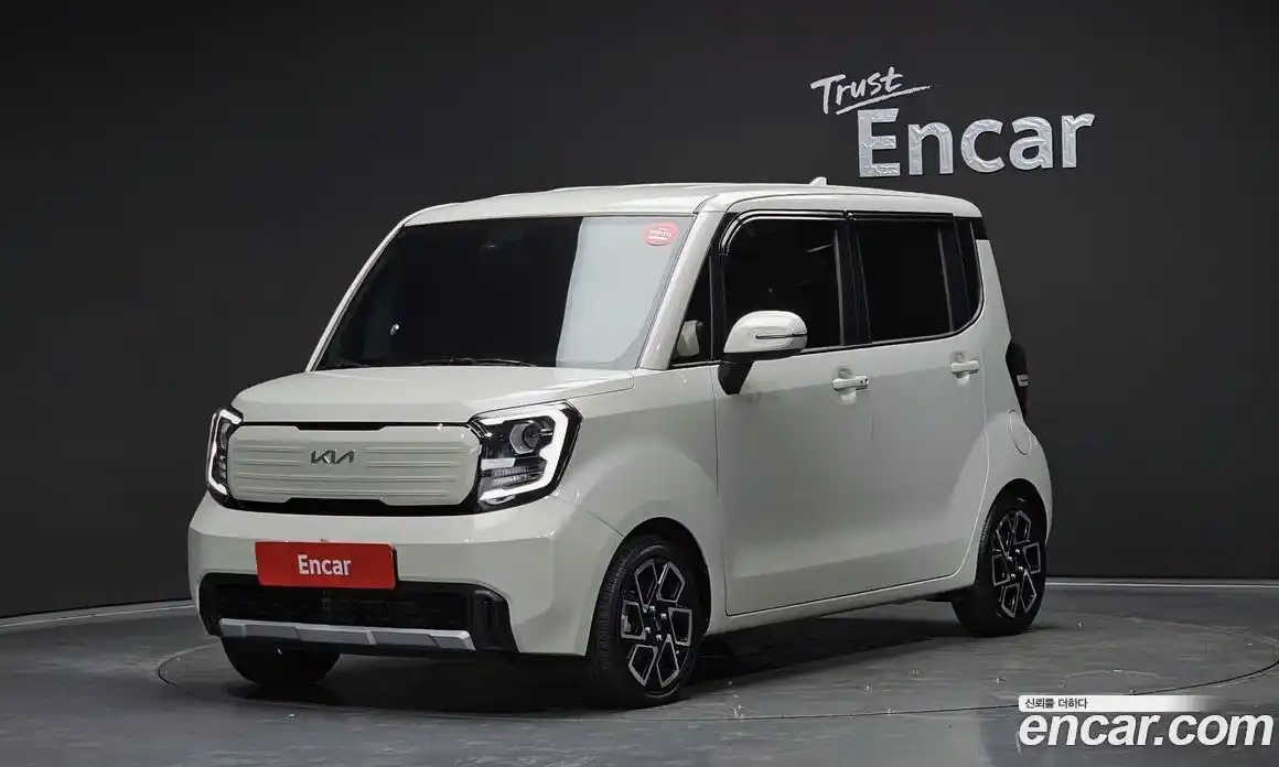 Kia Ray 2023 1.0 Автомат в Москве № 359228, фото 1