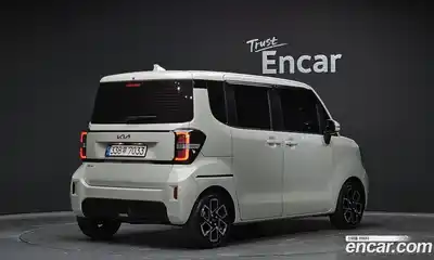 Kia Ray 2023 1.0 Автомат в Москве № 359228, миниатюра 2