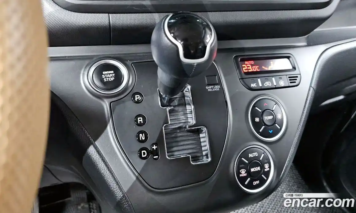 Kia Ray 2023 1.0 Автомат в Москве № 359228, фото 9