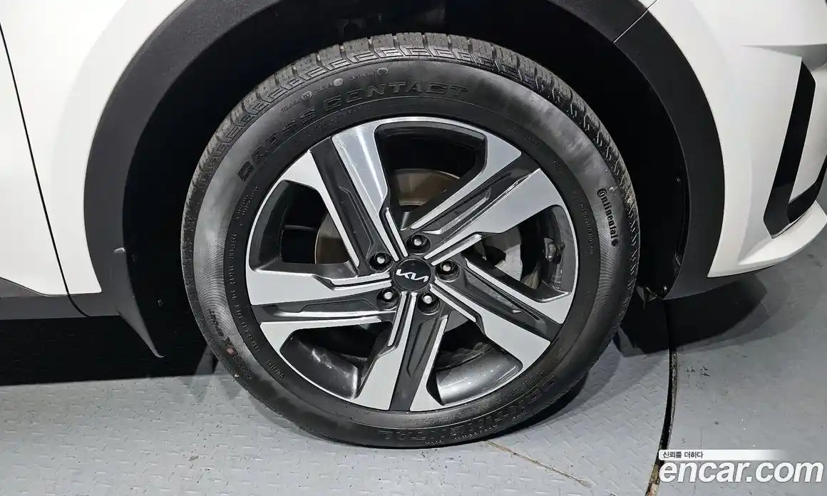 Kia Sorento 2023 1.6 Автомат в Москве № 360265, фото 5