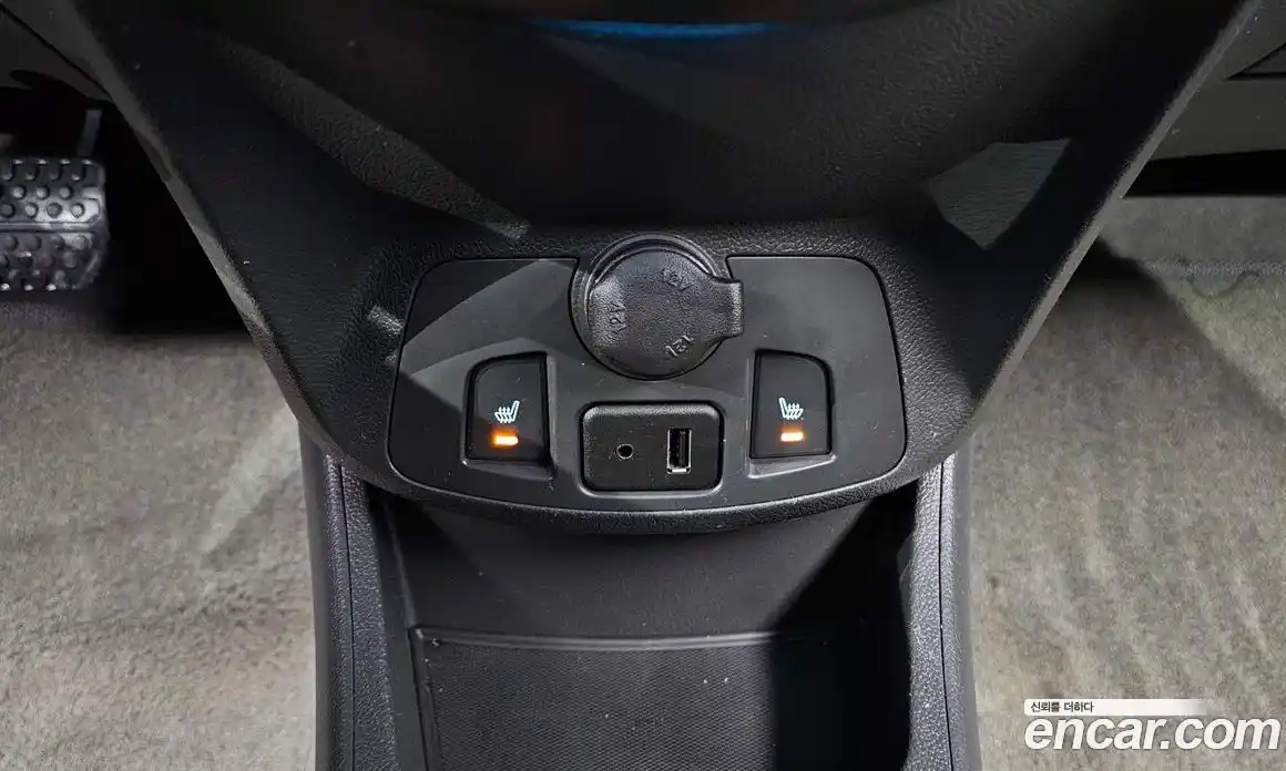 Chevrolet Spark 2013 1.0 Автомат в Москве № 37290, фото 20