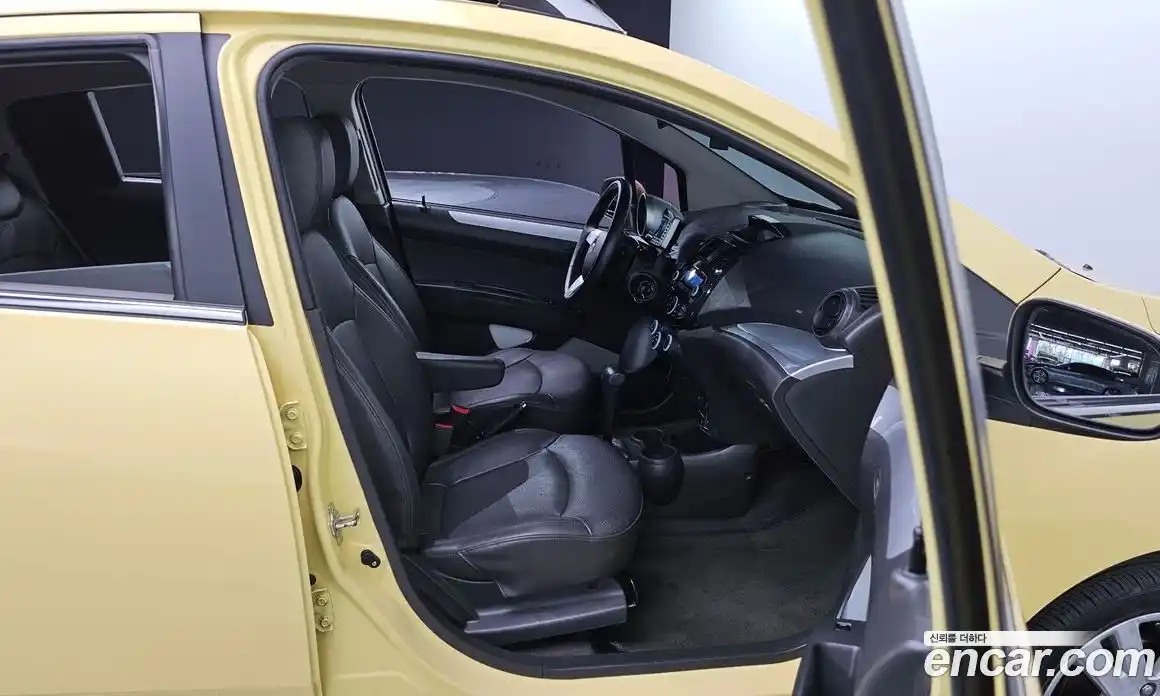 Chevrolet Spark 2013 1.0 Автомат в Москве № 37290, фото 7