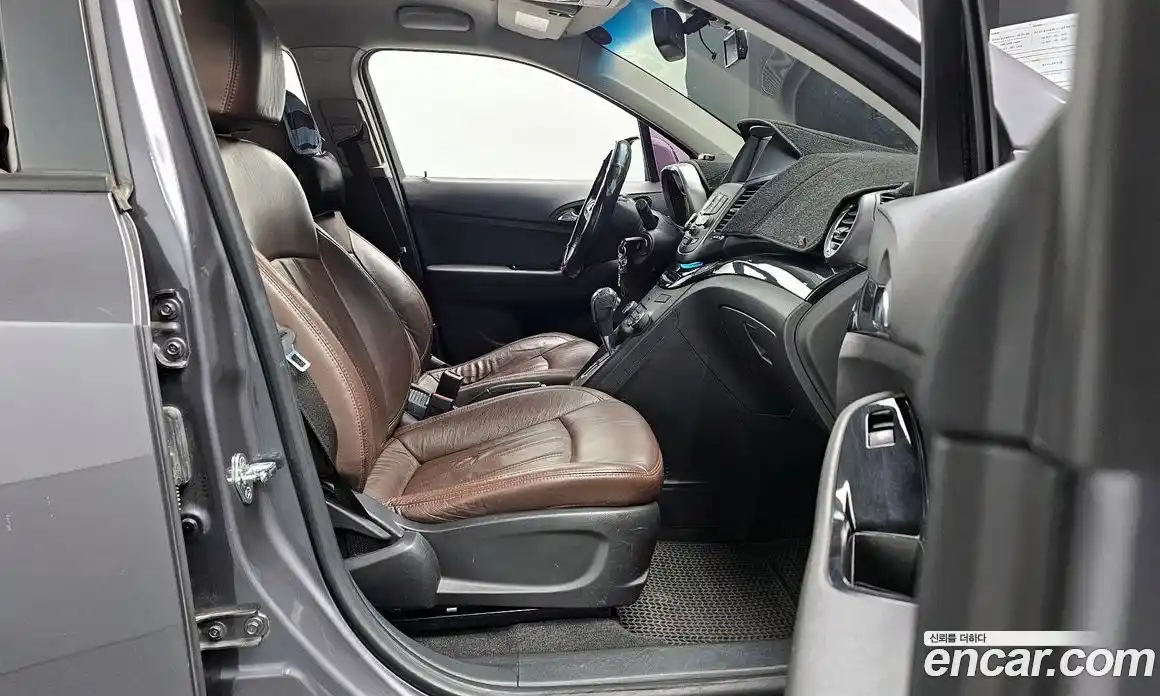 Chevrolet Orlando 2013 2.0 Автомат в Москве № 37975, фото 13