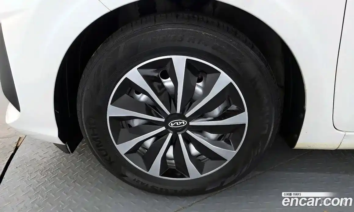 Kia Morning 2021 1.0 Автомат в Москве № 401420, фото 5