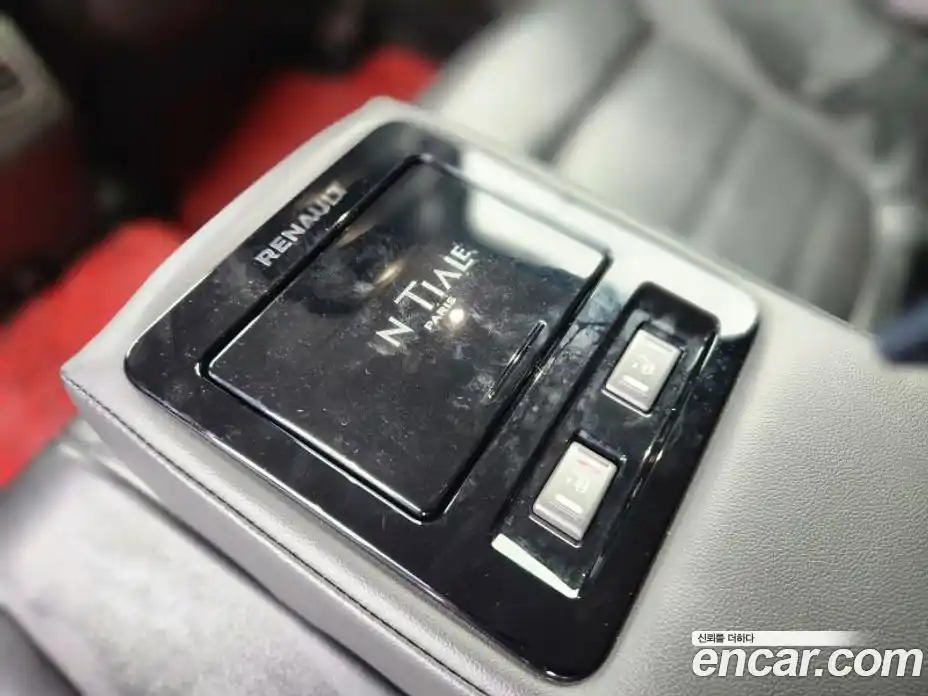 Renault SM6 2016 1.5 Автомат в Москве № 402259, фото 17