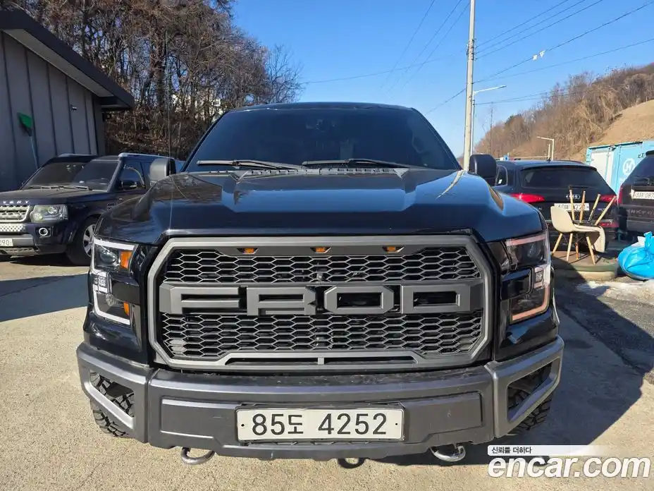 Ford F150 2016 5.0 Автомат в Москве № 403616, фото 1