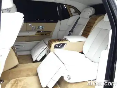 Rolls-Royce Phantom 2023 6.7 Автомат в Москве № 406974, миниатюра 11