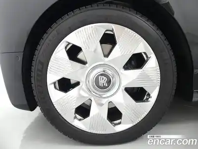 Rolls-Royce Phantom 2023 6.7 Автомат в Москве № 406974, миниатюра 5