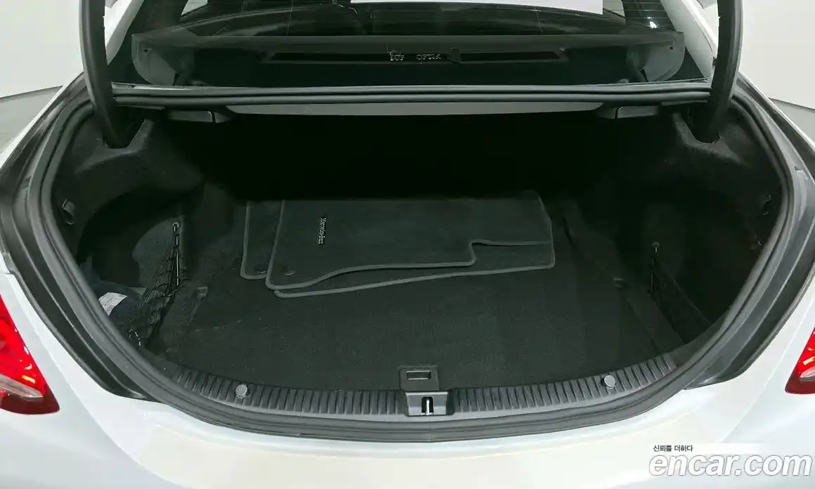 Mercedes-Benz C-Class 2018 2.1 Автомат в Москве № 412222, фото 20