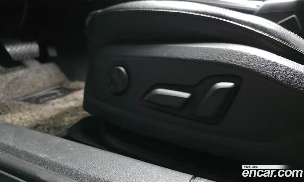 Audi A4 2018 2.0 Автомат в Москве № 429123, фото 17