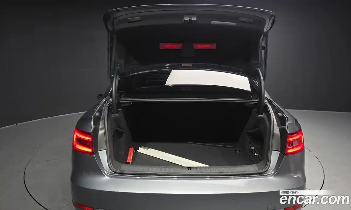 Audi A4 2018 2.0 Автомат в Москве № 429123, фото 20