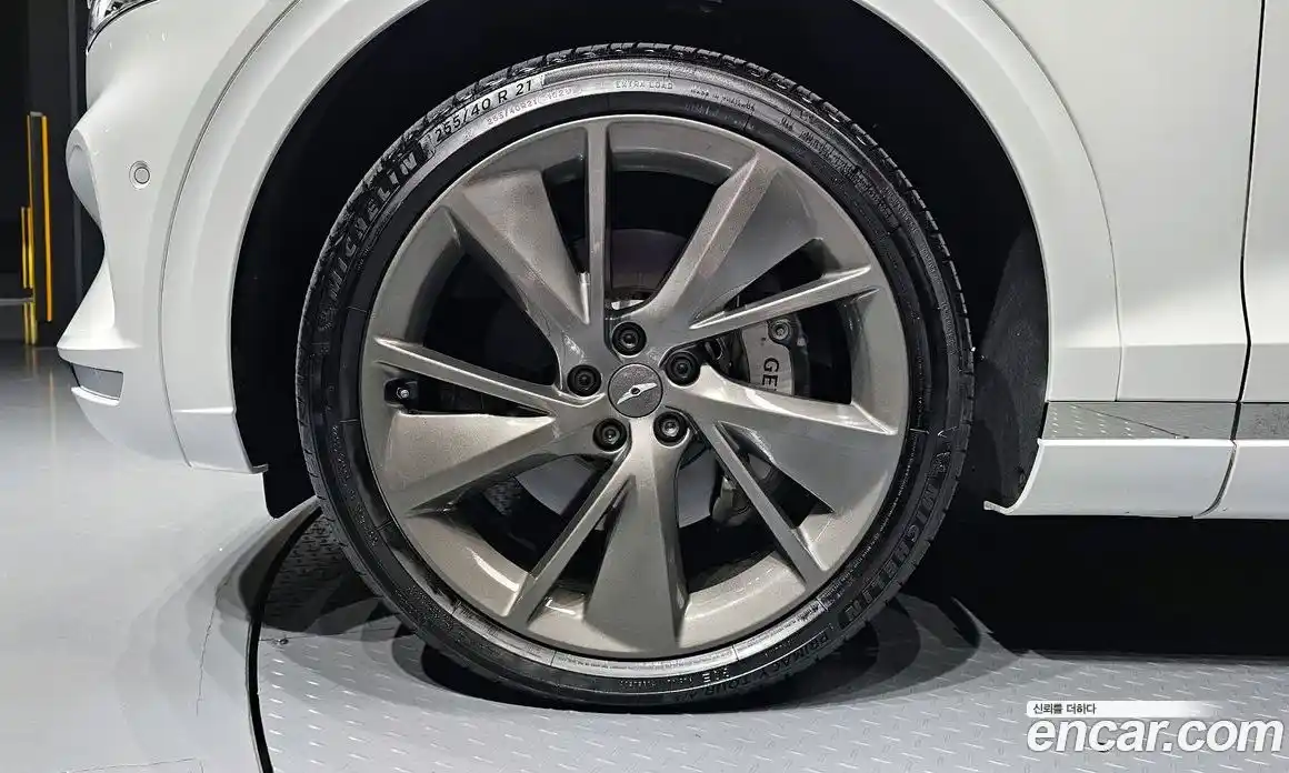 Genesis GV70 2023 2.5 Автомат в Москве № 4494, фото 16