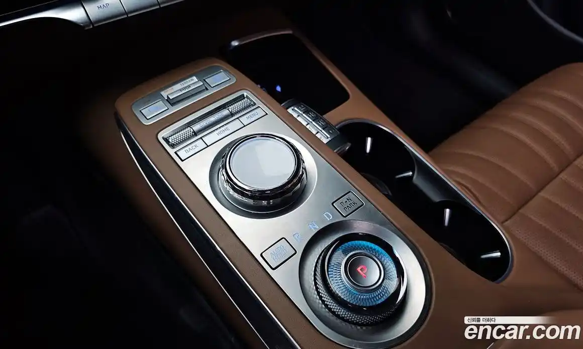 Genesis GV70 2023 2.5 Автомат в Москве № 4494, фото 19