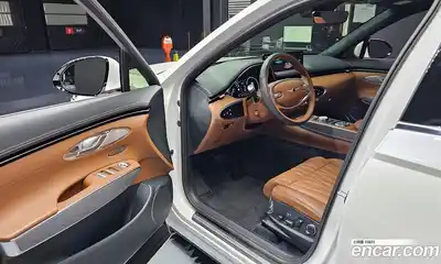 Genesis GV70 2023 2.5 Автомат в Москве № 4494, миниатюра 2