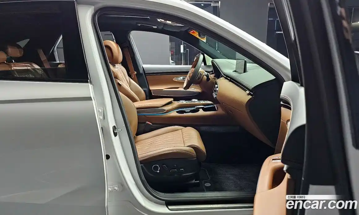 Genesis GV70 2023 2.5 Автомат в Москве № 4494, фото 4