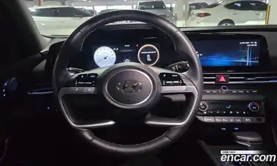 Hyundai Avante 2023 1.6 Автомат в Москве № 45749, миниатюра 11