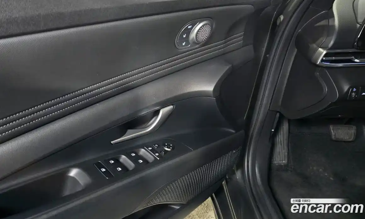 Hyundai Avante 2023 1.6 Автомат в Москве № 45749, фото 13