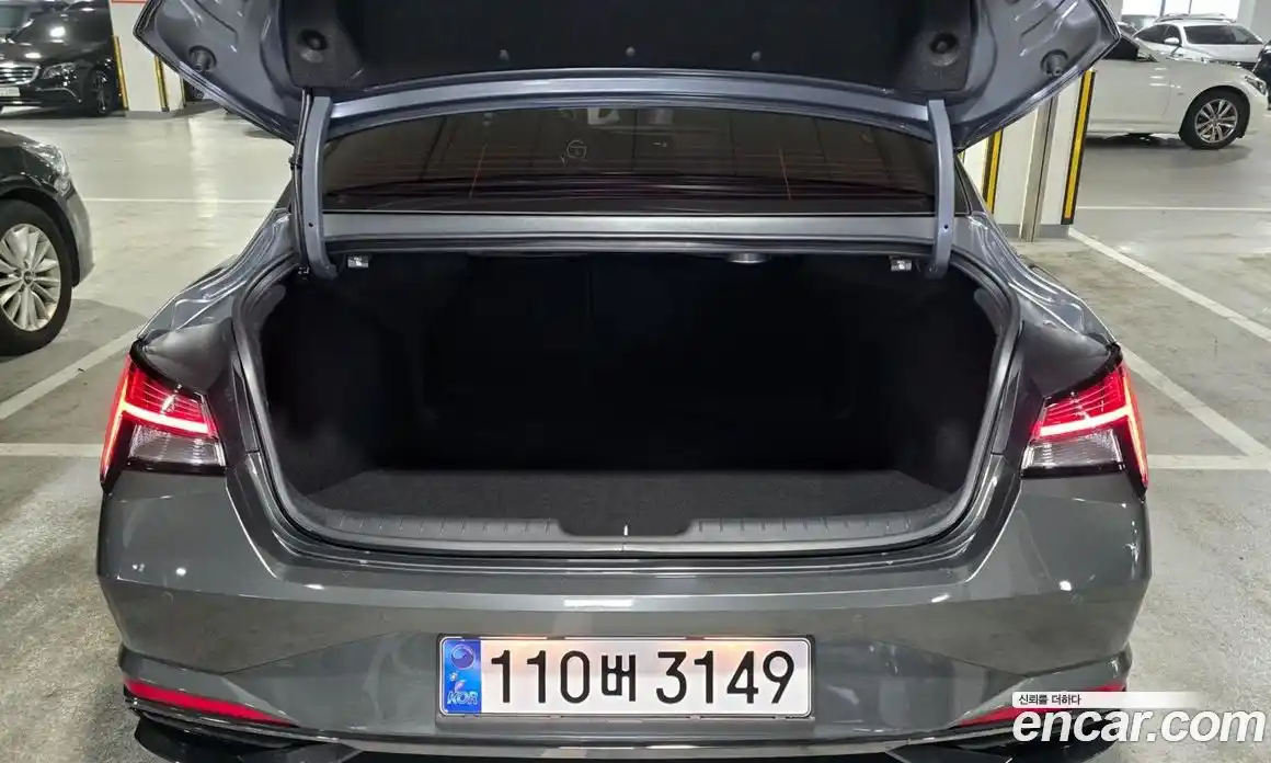 Hyundai Avante 2023 1.6 Автомат в Москве № 45749, фото 15