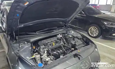 Hyundai Avante 2023 1.6 Автомат в Москве № 45749, миниатюра 6