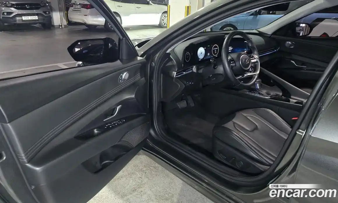 Hyundai Avante 2023 1.6 Автомат в Москве № 45749, фото 7