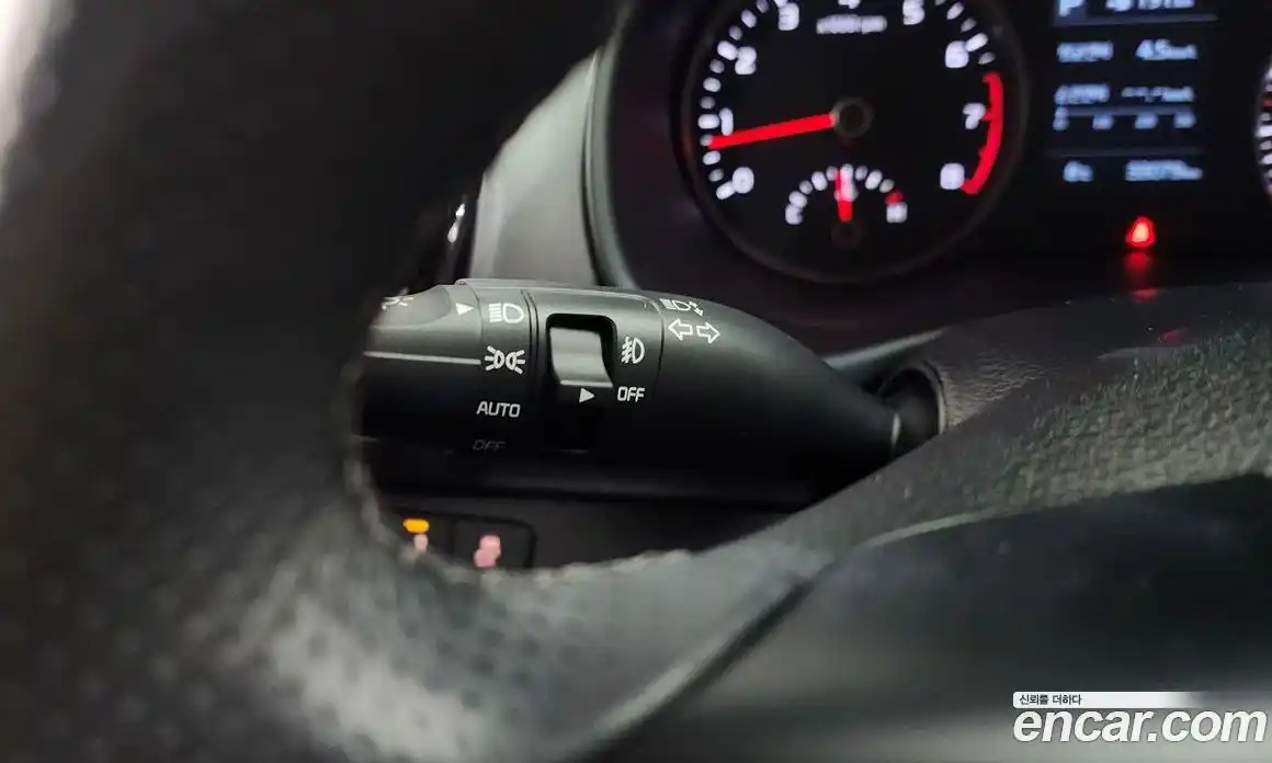 Kia Stonic 2020 1.4 Автомат в Москве № 461163, фото 15