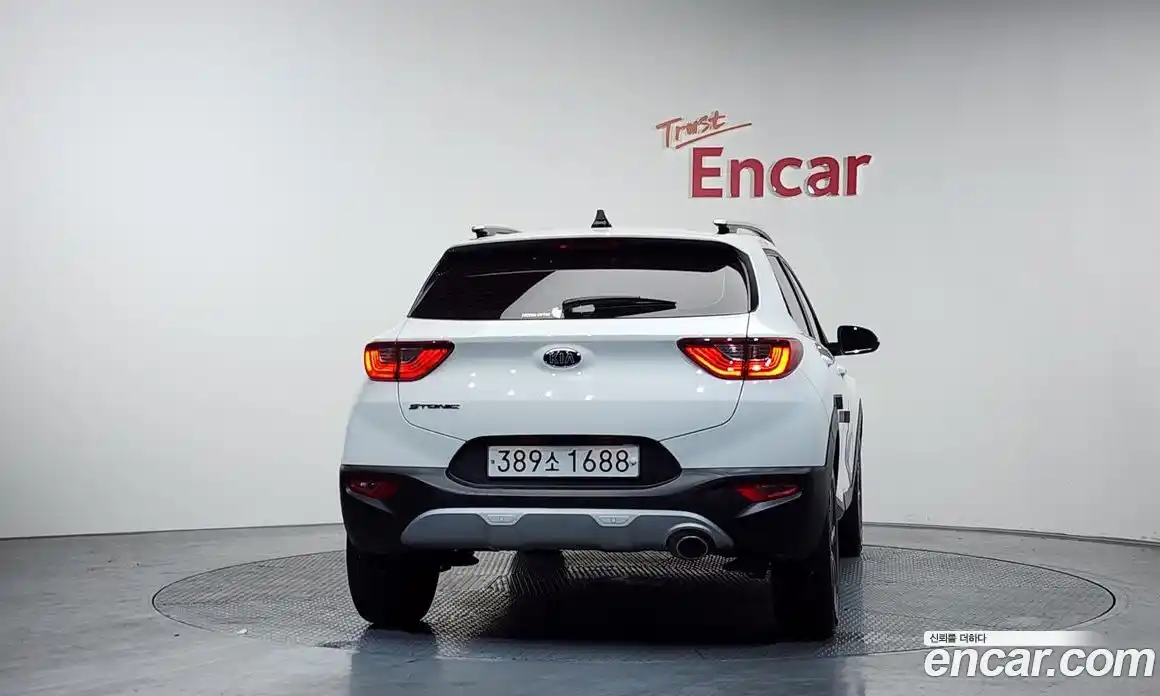 Kia Stonic 2020 1.4 Автомат в Москве № 461163, фото 4