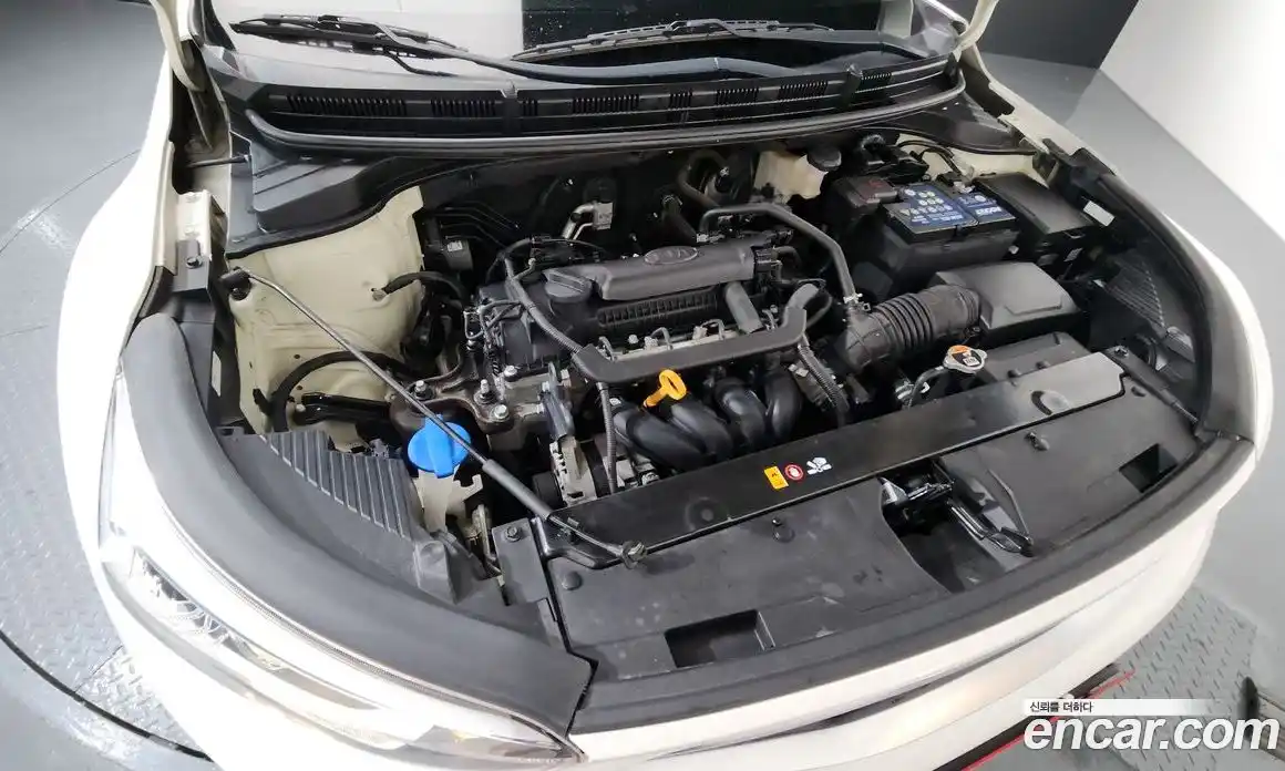 Kia Stonic 2020 1.4 Автомат в Москве № 461163, фото 6