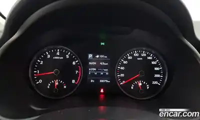 Kia Stonic 2020 1.4 Автомат в Москве № 461163, миниатюра 8