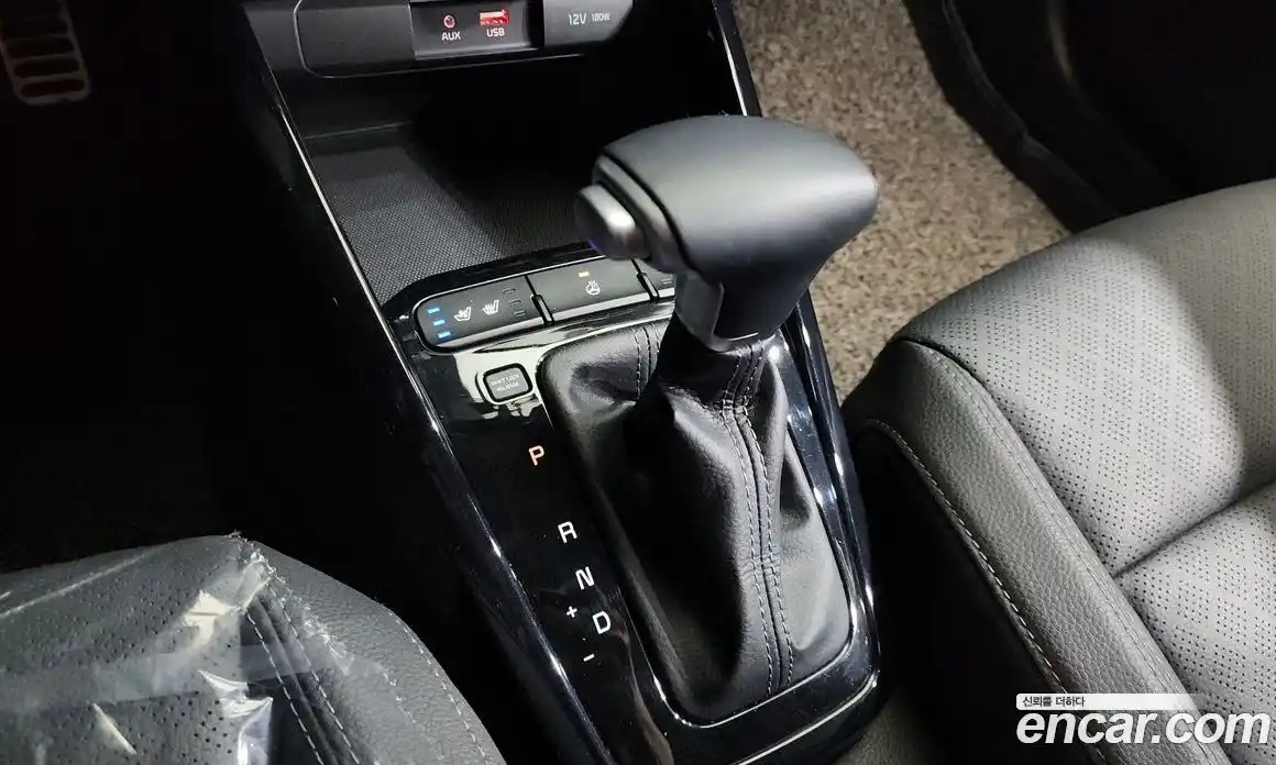 Kia Stonic 2020 1.4 Автомат в Москве № 461163, фото 9