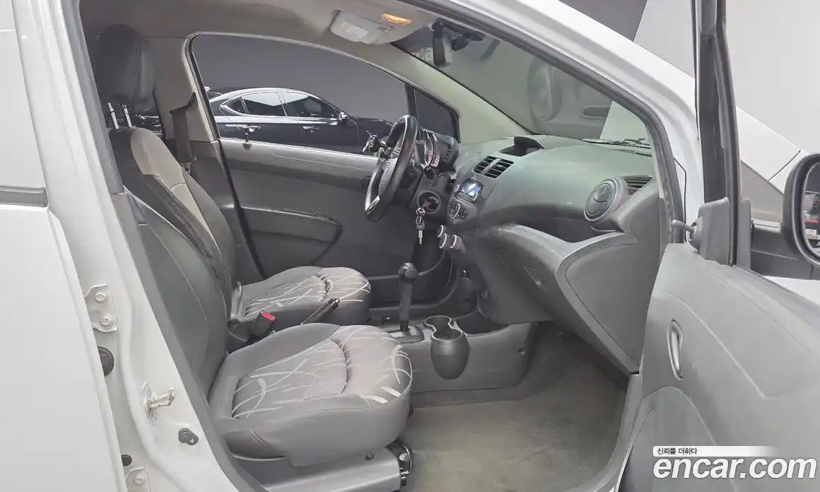 Chevrolet Spark 2014 1.0 Автомат в Москве № 492568, фото 10