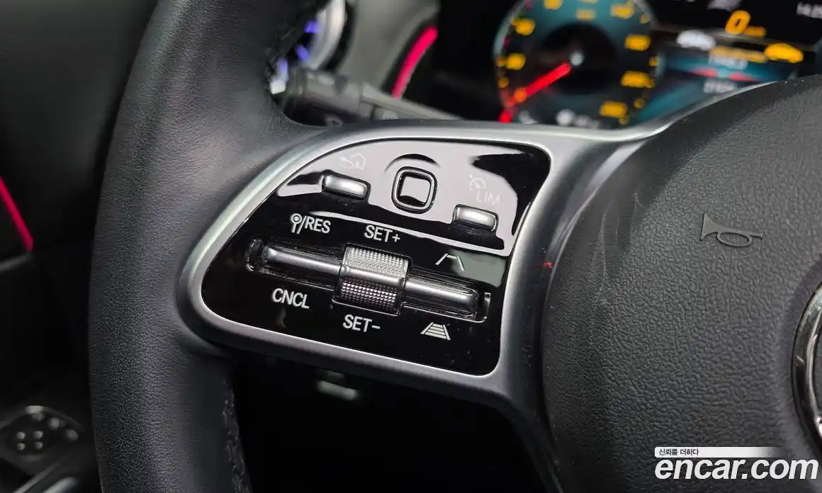 Mercedes-Benz GLB-Class 2023 1.9 Автомат в Москве № 494106, фото 20