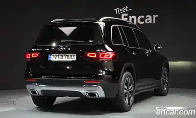 Mercedes-Benz GLB-Class 2023 1.9 Автомат в Москве № 494106, миниатюра 2