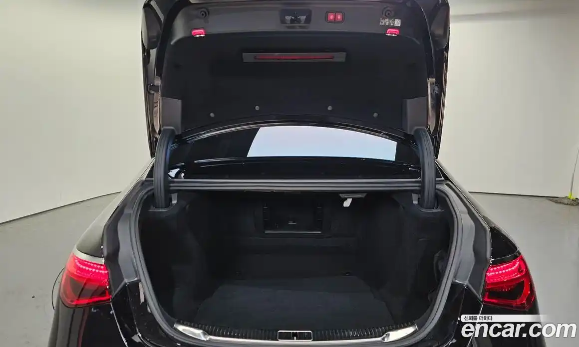 Mercedes-Benz S-Class 2023 3.0 Автомат в Москве № 494347, фото 20