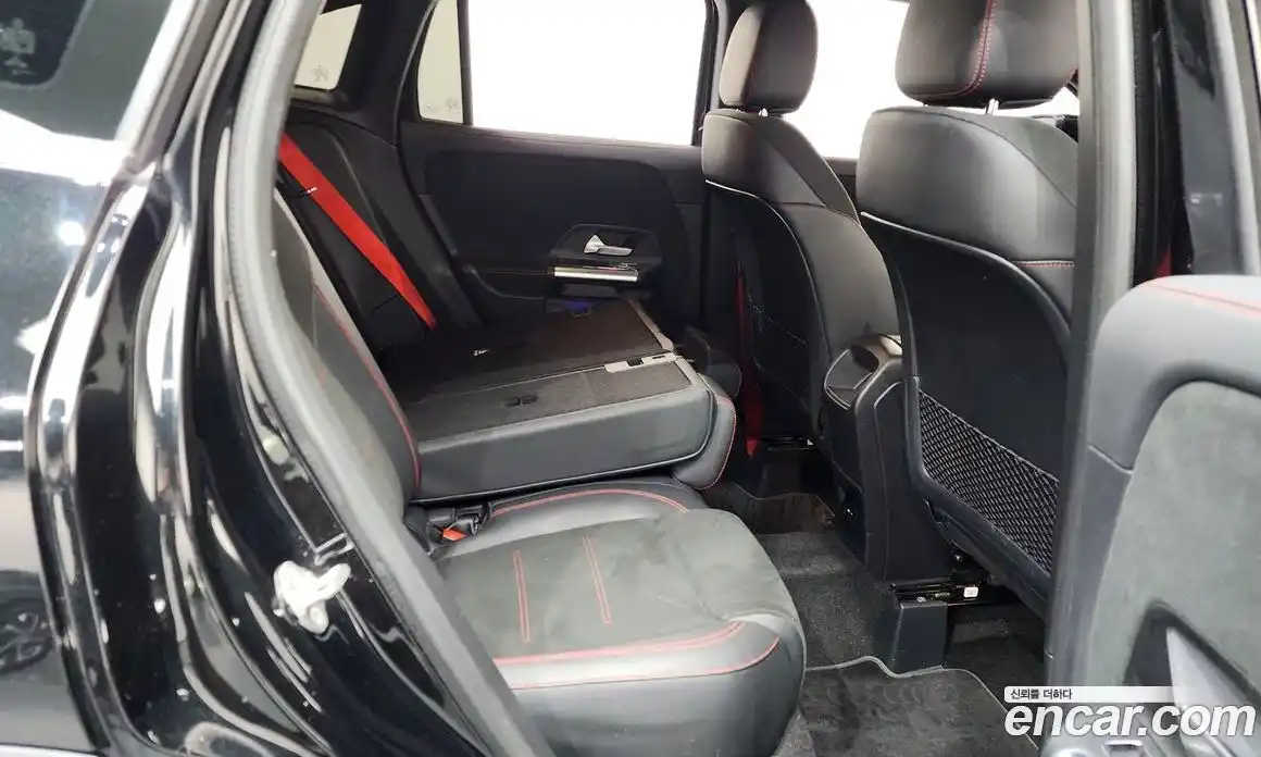 Mercedes-Benz GLA-Class 2021 2.0 Автомат в Москве № 495397, фото 12