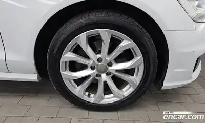 Audi A6 2016 2.0 Автомат в Москве № 497134, миниатюра 5