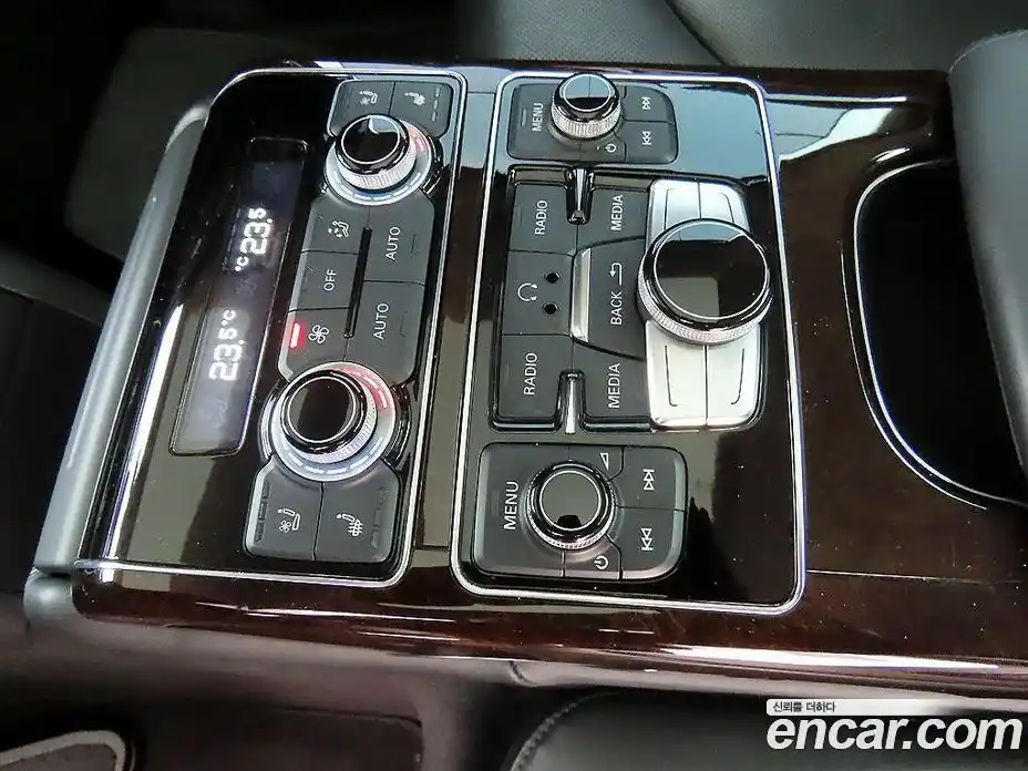 Audi A8 2015 3.0 Автомат в Москве № 497364, фото 16