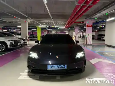 Porsche Taycan, 2025