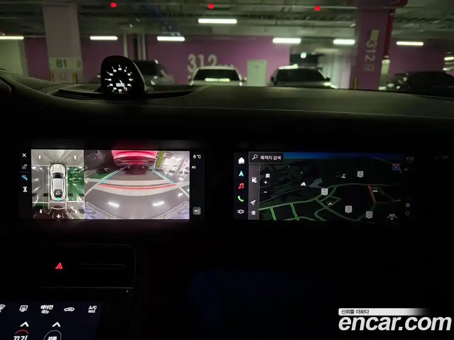 Porsche Taycan 2025 Автомат в Москве № 498514, фото 11