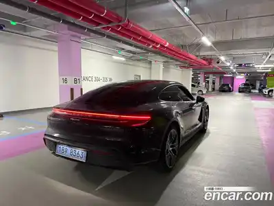 Porsche Taycan 2025 Автомат в Москве № 498514, миниатюра 3