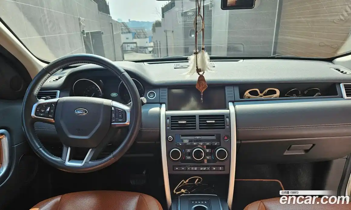 Land Rover Discovery Sport 2017 2.0 Автомат в Москве № 498748, фото 12