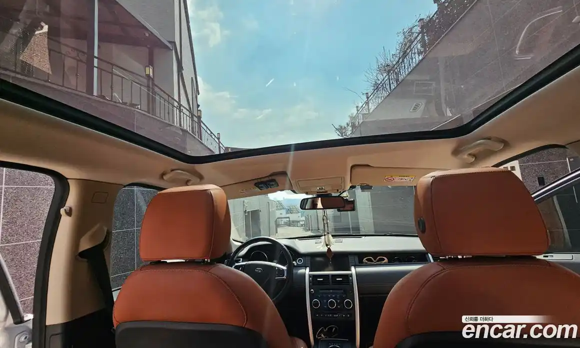 Land Rover Discovery Sport 2017 2.0 Автомат в Москве № 498748, фото 13