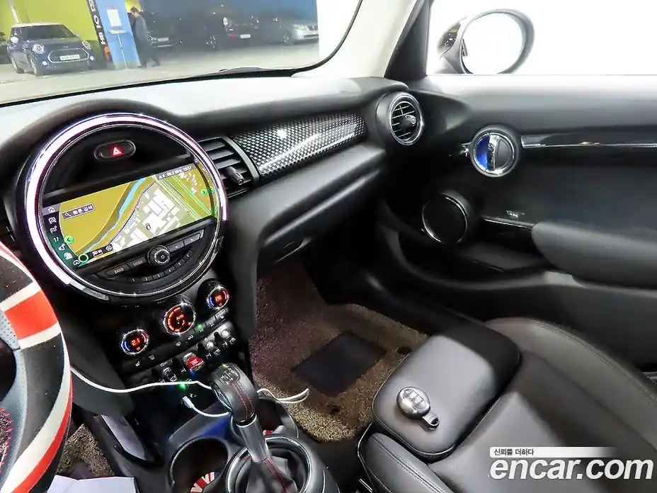 Mini Cooper 2019 2.0 Автомат в Москве № 499151, фото 19